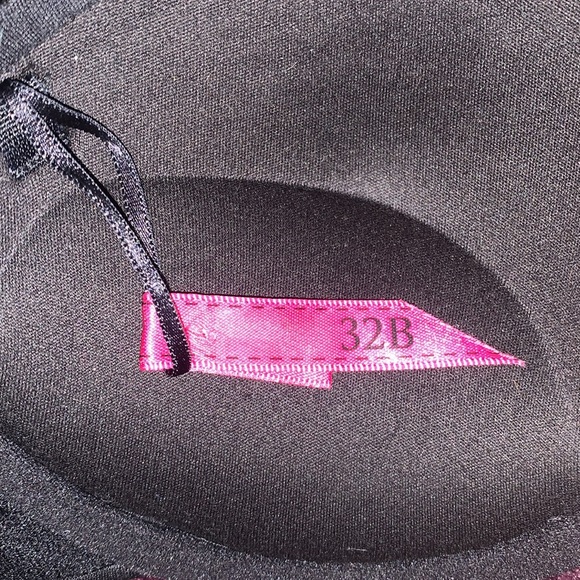 Black strapless bra - Picture 2 of 5